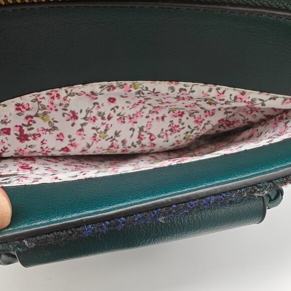 Islander - Picture 8 of 11